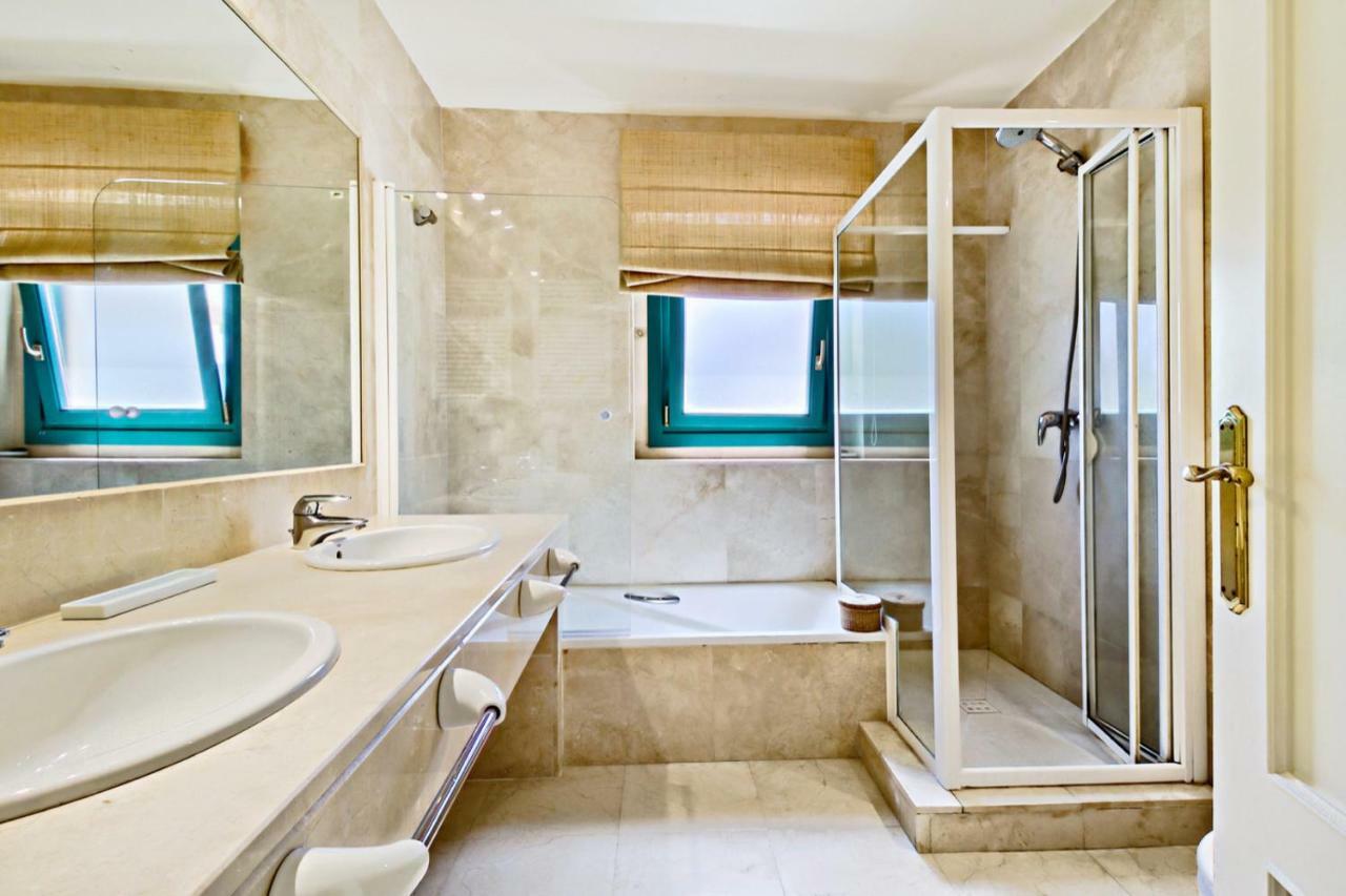 Adosado En Ribera Del Emperador Villa Sotogrande Ngoại thất bức ảnh